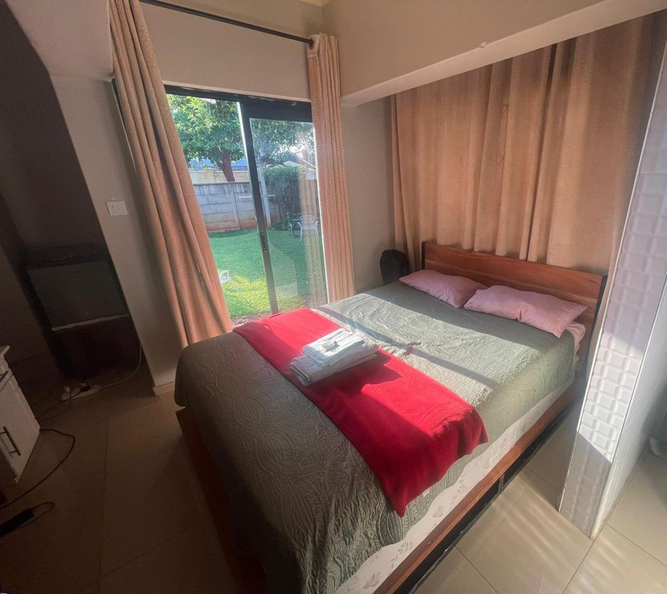 The Hawks Bed And Breakfast Harare Exteriör bild
