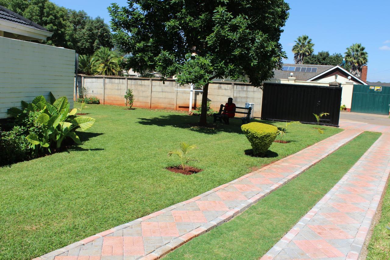 The Hawks Bed And Breakfast Harare Exteriör bild